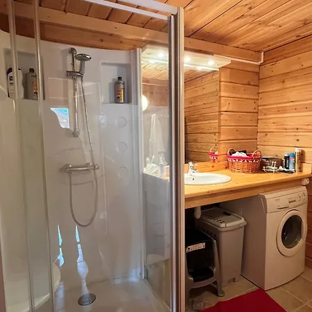 3 Pieces Au Pied Des Pistes, 6 Couchages - Fr-1-761-47 * Correncon-en-Vercors